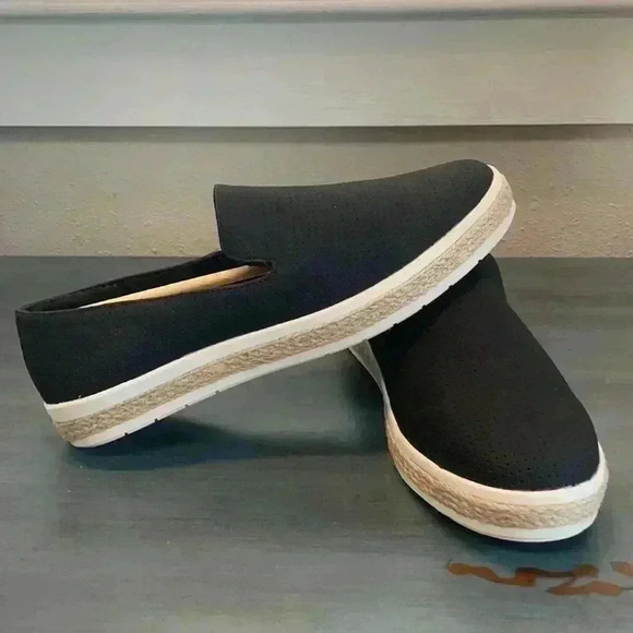 Brand new! Bella Vita Brielle II Slip on Shoe - Picture 7 of 8